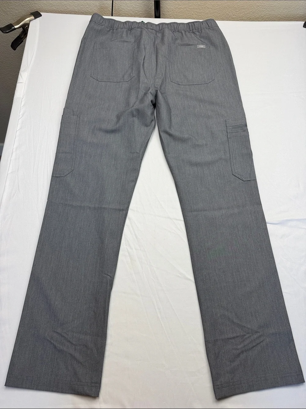Figs Men's Cairo Cargo Scrub Pants  Graphite (2Pair)